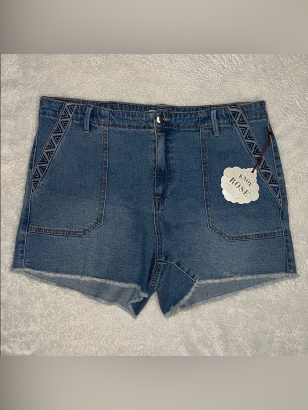 Knox Rose Mid-Rise Embroidered Denim Cutoff Shorts